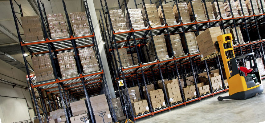 Warehouse forklifter